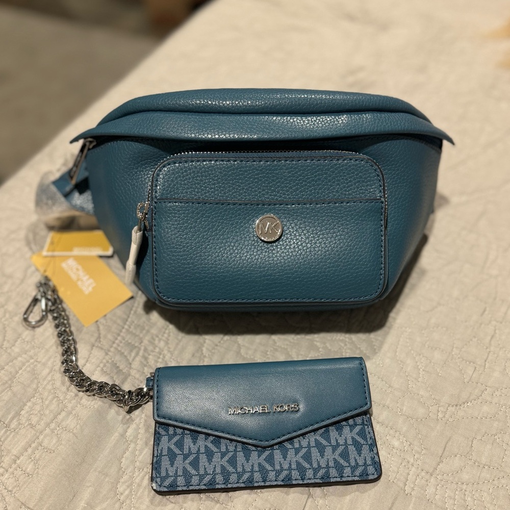 Michael Kors Maisie 2 in 1 Waistpack Crossbody Bag